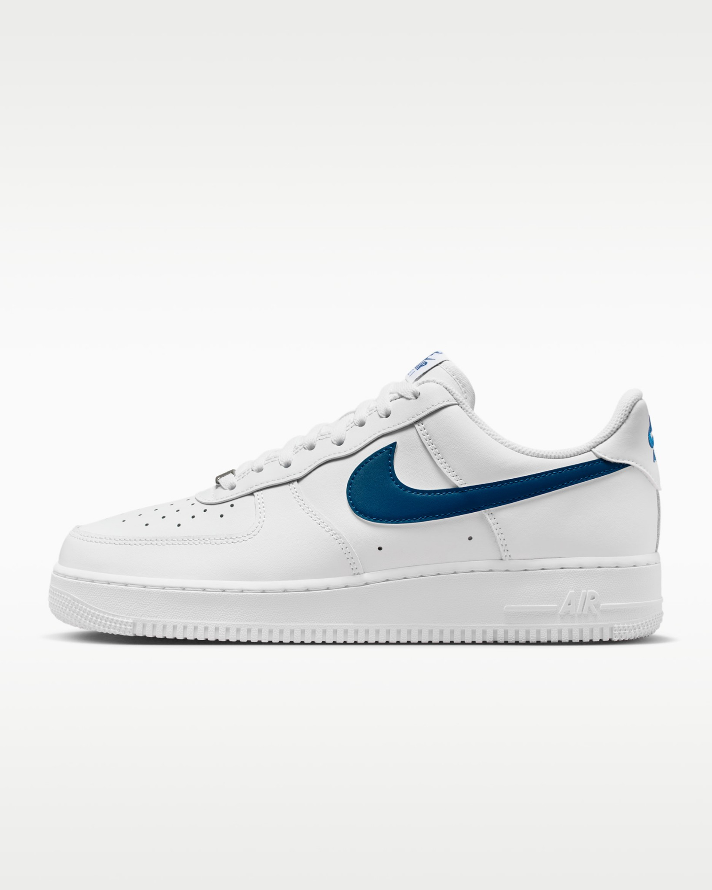 Air Force_1,07_Men’s White & Blue Classic Low-Top Sneakers | Casual Everyday Shoes