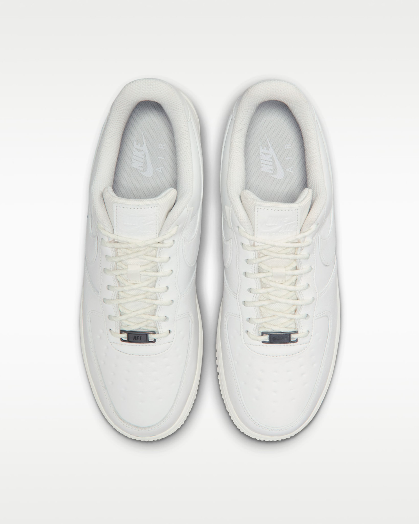 Air Force 1 GORE-TEX Vibram
Men’s Classic All-White Low-Top Sneakers | Casual & Everyday Wear