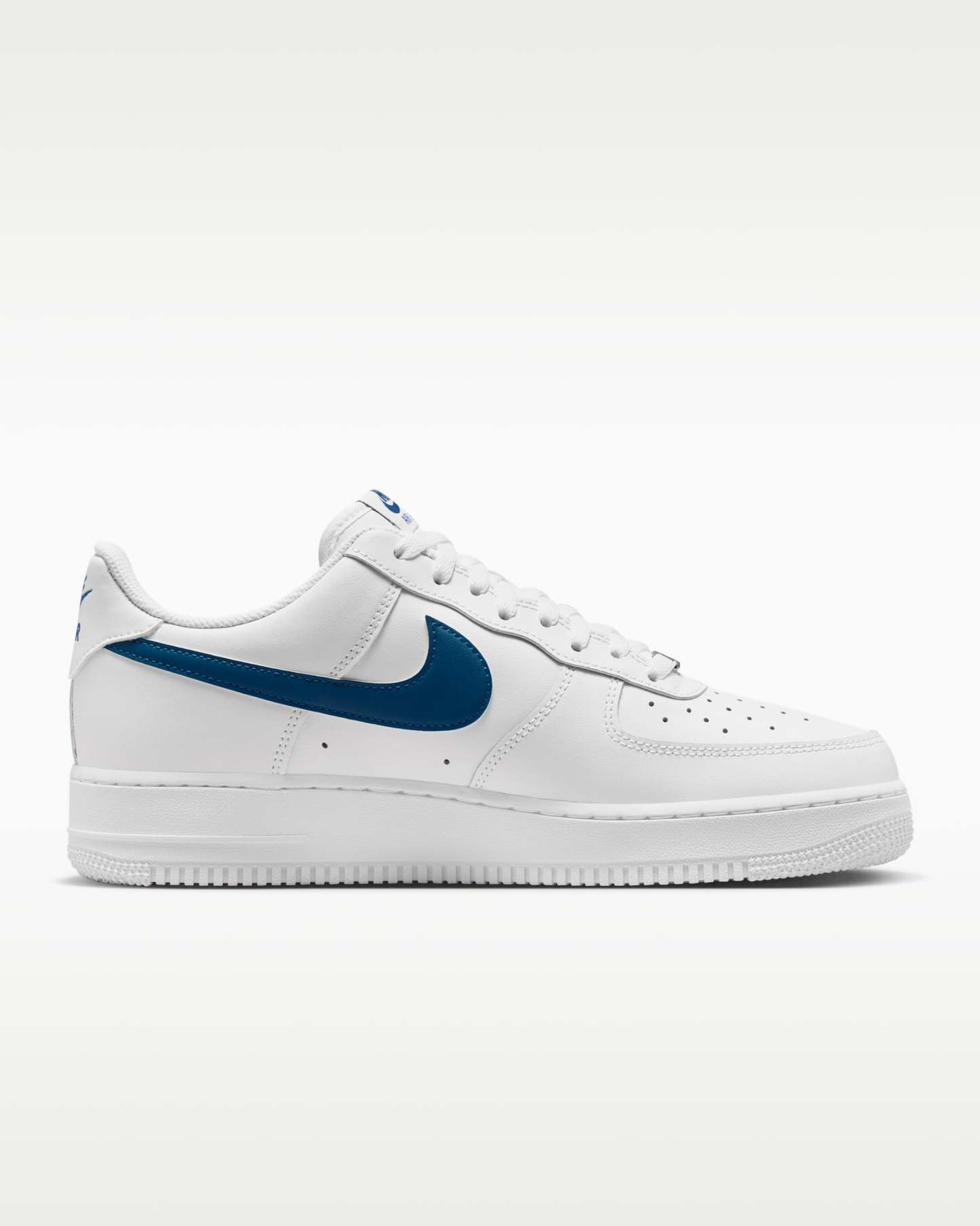 Air Force_1,07_Men’s White & Blue Classic Low-Top Sneakers | Casual Everyday Shoes